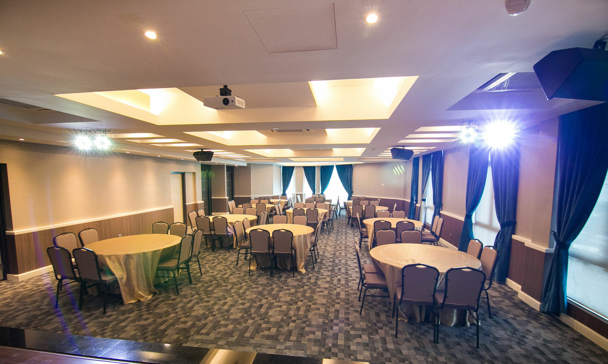 Indra Hotel - Boutique Suites Ipoh Extérieur photo